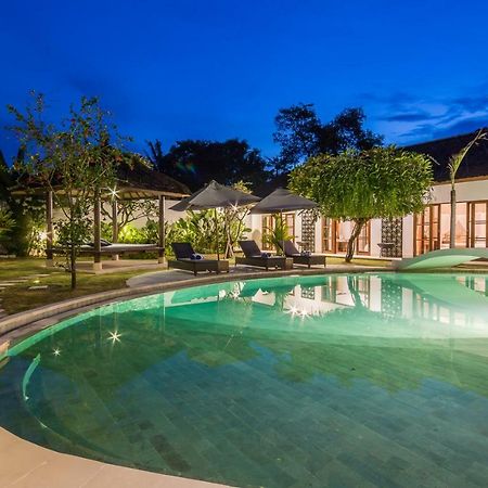 Villa Deh Simba Sanur Exteriör bild