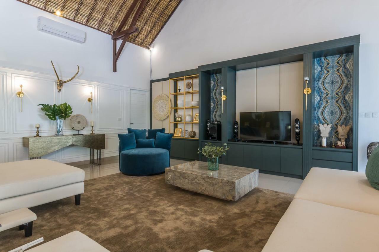 Villa Deh Simba Sanur Exteriör bild