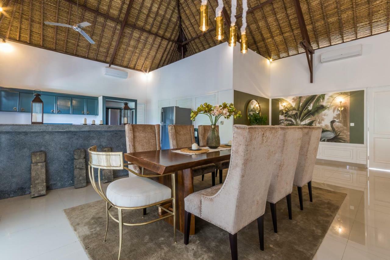 Villa Deh Simba Sanur Exteriör bild