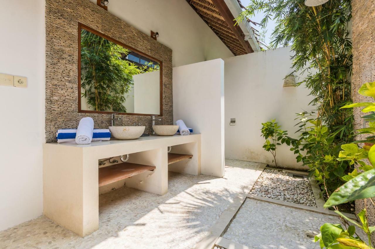 Villa Deh Simba Sanur Exteriör bild